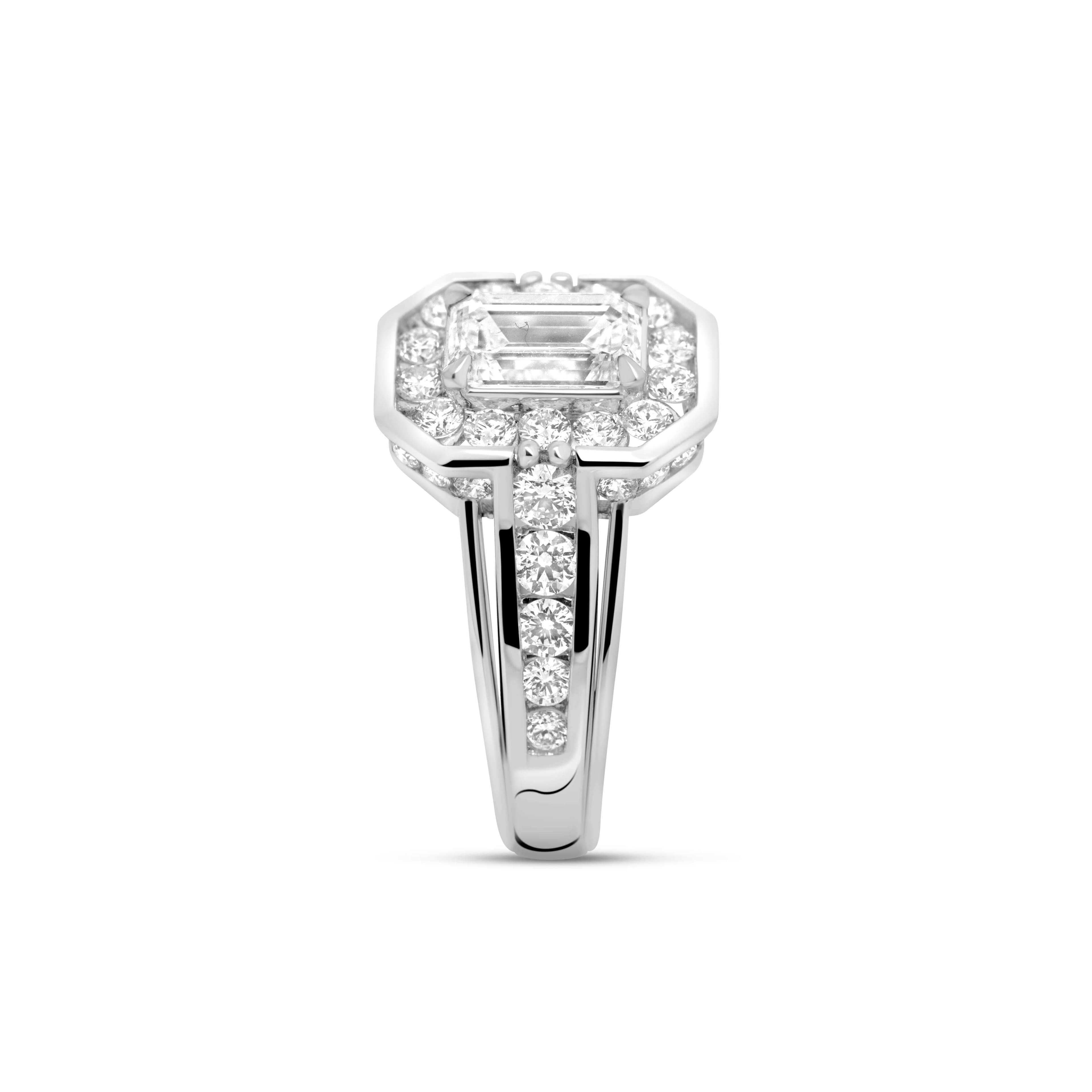 The Emerald Halo Radiance Ring - view 2